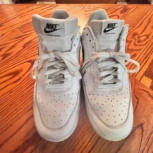 NIKE men's Court Vision white sneakers size 13